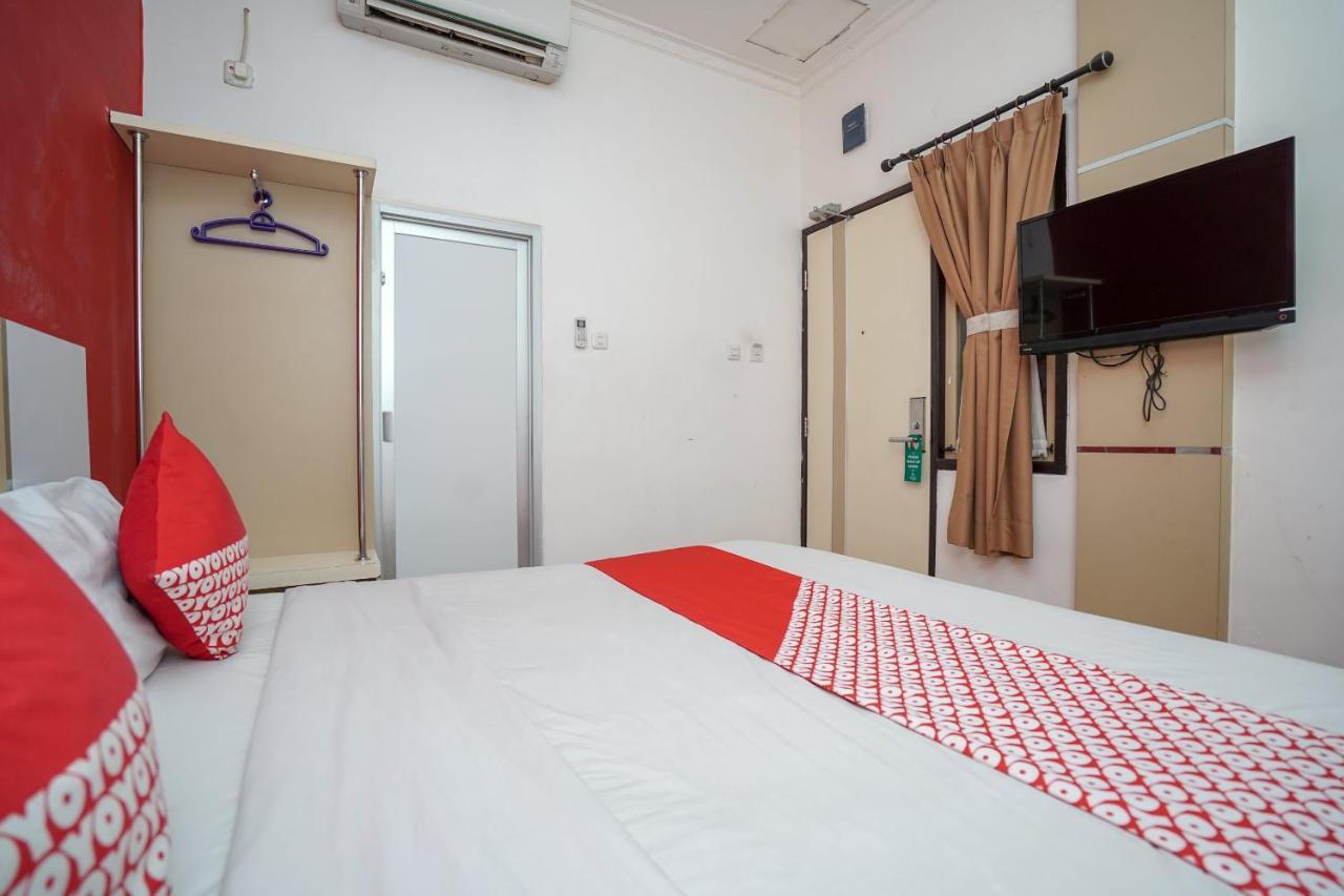 OYO 575 Blessing Hotel Palembang Exterior foto