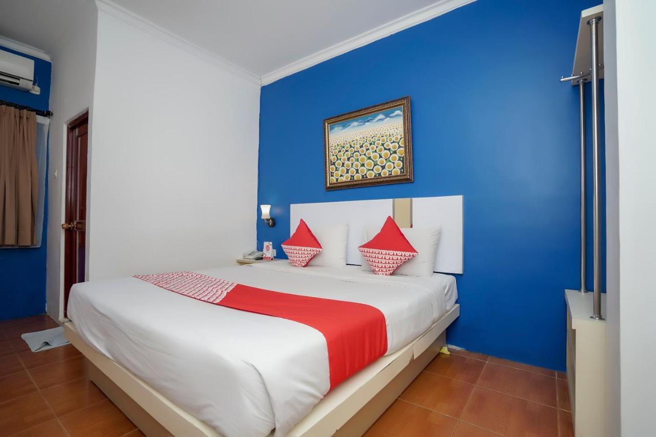 OYO 575 Blessing Hotel Palembang Exterior foto